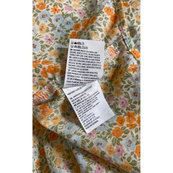 American Eagle Floral Patchwork Short Sleeve Button Down Womens Size Small - Picture 9 of 9